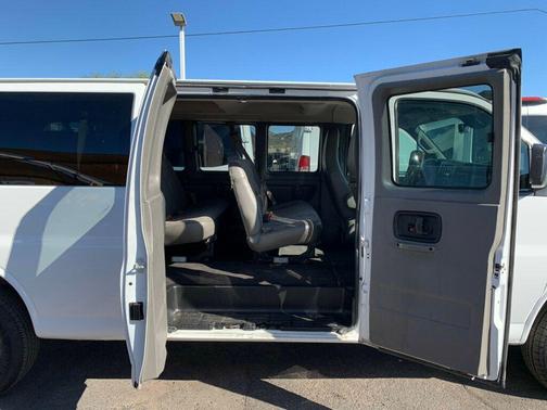 2019 Chevrolet Express 3500 LT