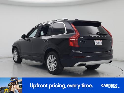 2016 Volvo XC90 T6 Momentum