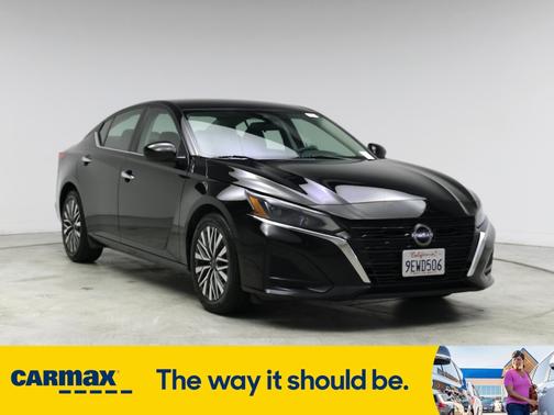 2023 Nissan Altima SV