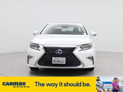 2018 Lexus ES 300h