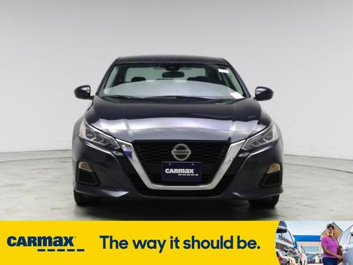 2022 Nissan Altima SV