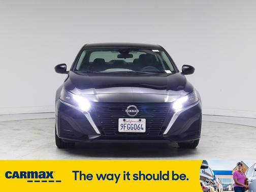 2023 Nissan Altima SV