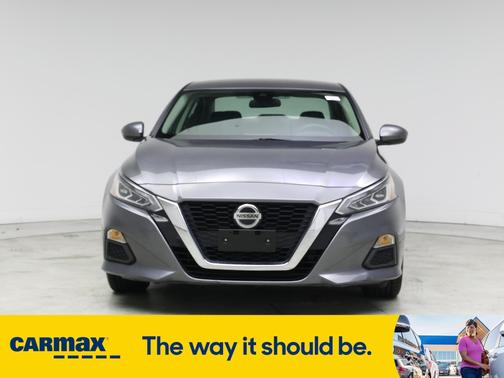 2022 Nissan Altima SV