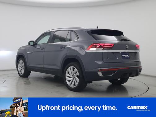 2022 Volkswagen Atlas Cross Sport SE w/Tech