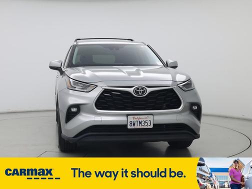 2021 Toyota Highlander LE