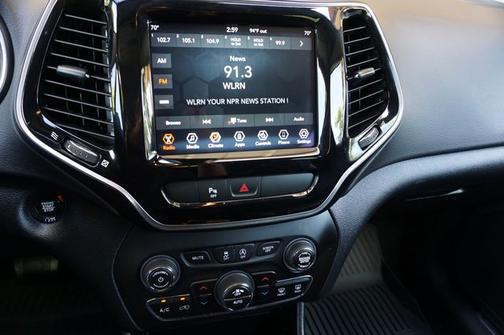 Silver 2019 Jeep Cherokee LIMITED