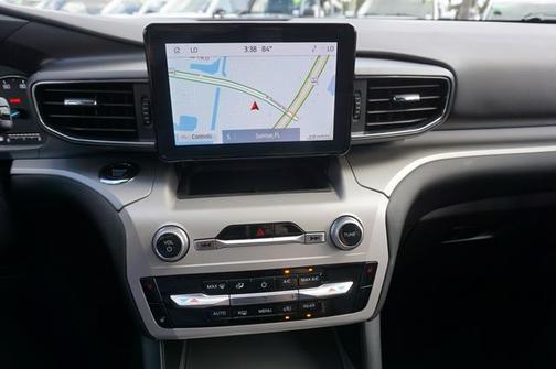 ICONIC SILVER METALLIC 2023 Ford Explorer XLT