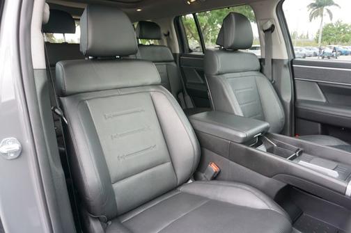 Hampton Gray 2024 Hyundai SANTA FE LIMITED