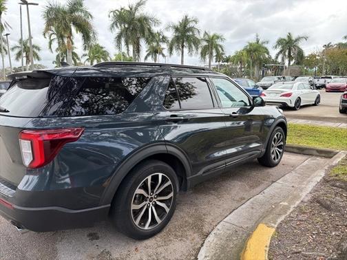 2023 Ford Explorer ST-LINE