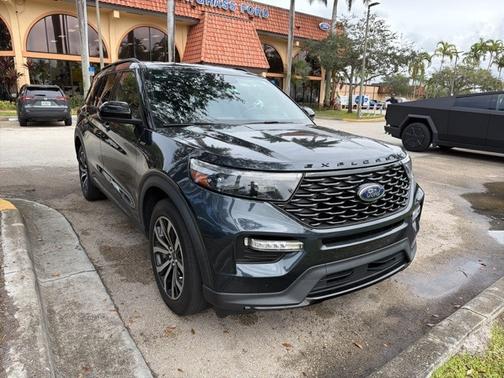 2023 Ford Explorer ST-LINE