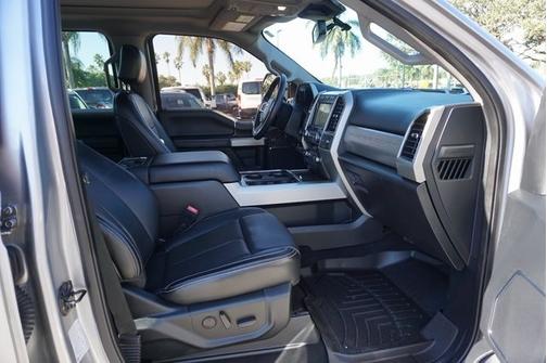 2020 Ford F-350 LARIAT SUPER DUTY