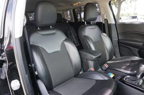 Diamond Black 2020 Jeep Compass LATITUDE