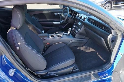 2022 Ford Mustang ECOBOOST