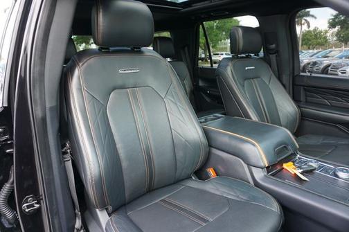 AGATE BLACK METALLIC 2023 Ford Expedition PLATINUM