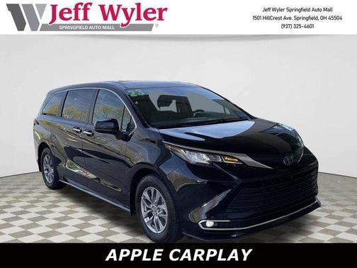 2023 Toyota Sienna XLE