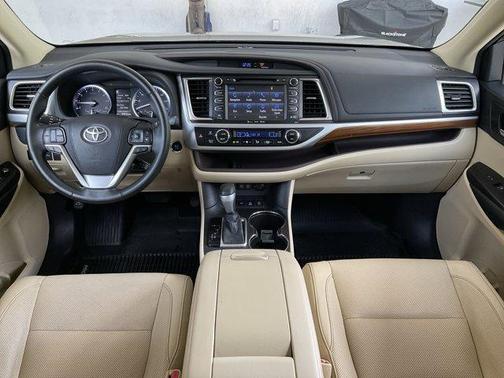 2018 Toyota Highlander Limited Platinum