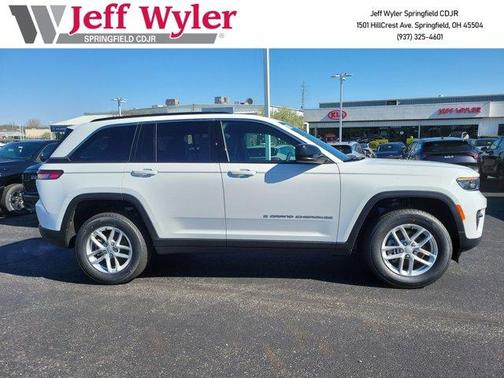 2026 Jeep Grand Cherokee Laredo