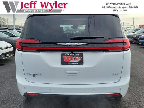 2026 Chrysler Pacifica Pinnacle