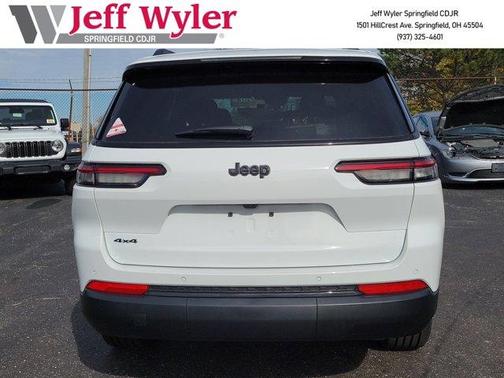 2025 Jeep Grand Cherokee L Laredo