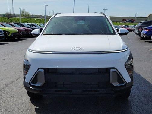 2025 Hyundai KONA SEL Convenience