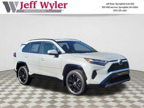 2025 Toyota RAV4 Hybrid SE