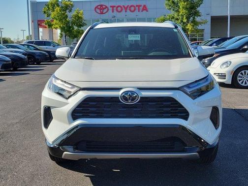 2025 Toyota RAV4 Hybrid SE