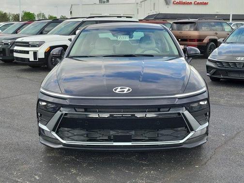 2025 Hyundai SONATA SE