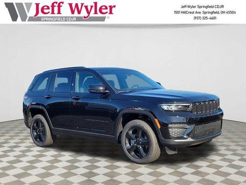 2025 Jeep Grand Cherokee Laredo