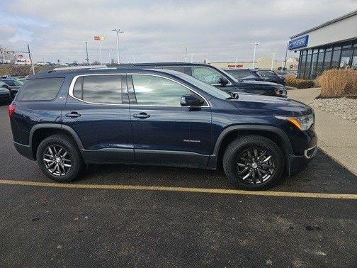 2017 GMC Acadia SLT-1
