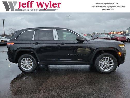 2025 Jeep Grand Cherokee Laredo