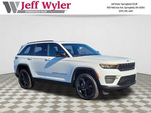 2025 Jeep Grand Cherokee Laredo