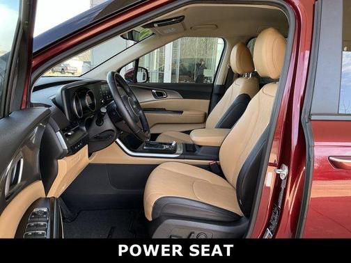 2022 Kia Carnival LXS