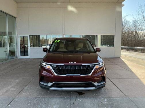 2022 Kia Carnival LXS