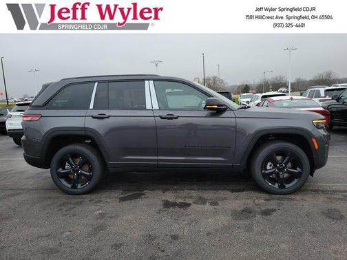 2025 Jeep Grand Cherokee Laredo