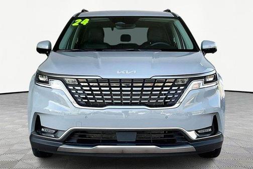 Ceramic Silver 2024 Kia Carnival SX