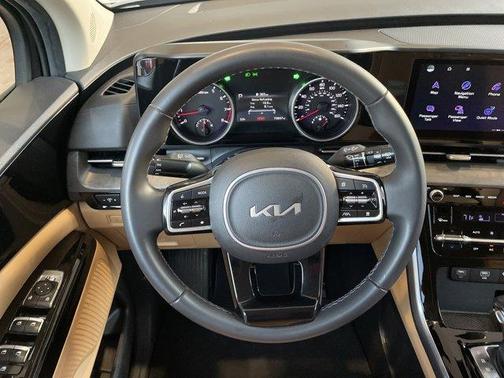 2023 Kia Carnival EX