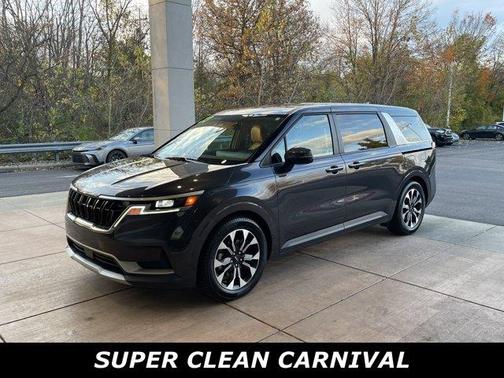 2023 Kia Carnival EX