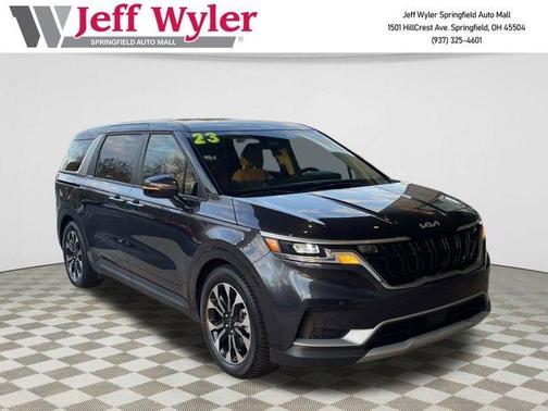 2023 Kia Carnival EX