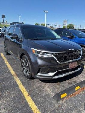 2022 Kia Carnival EX
