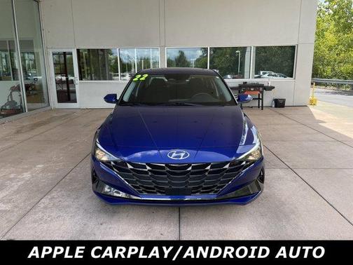 2022 Hyundai ELANTRA SEL