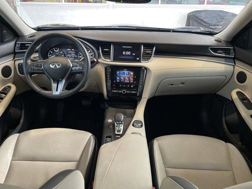 2022 INFINITI QX50 Luxe
