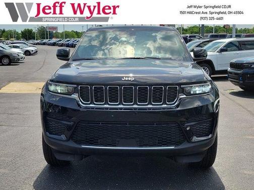 2025 Jeep Grand Cherokee Laredo X