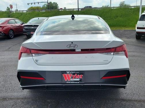 2025 Hyundai ELANTRA HEV Limited