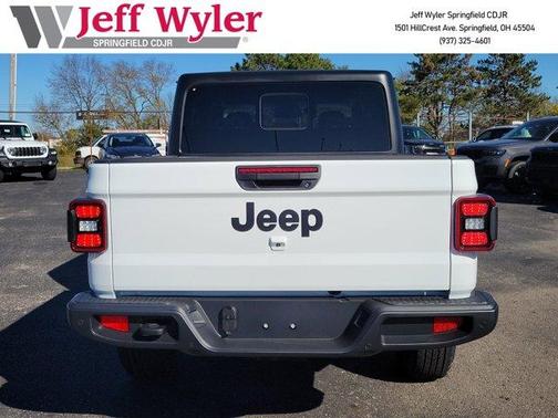 2026 Jeep Gladiator Sport