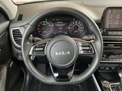 2023 Kia Seltos SX