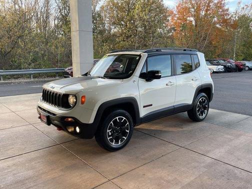 2023 Jeep Renegade Trailhawk