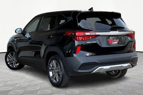Cherry Black 2023 Kia Seltos LX