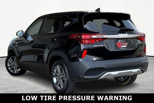 Cherry Black 2023 Kia Seltos LX