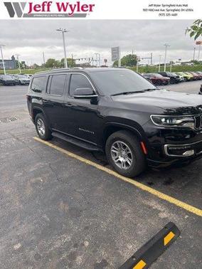 2023 Jeep Wagoneer Base