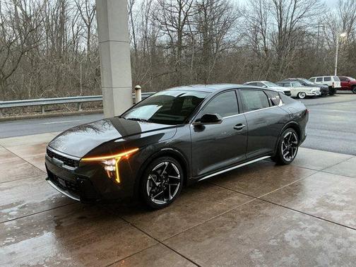 2025 Kia K4 GT-Line